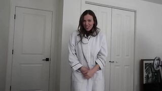 Yogabella - Mommy Needs Your Opinion